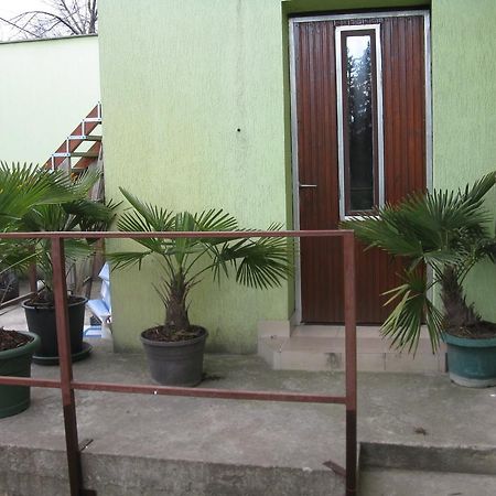 Karpati Motel บูดาเปสต์ ภายนอก รูปภาพ
