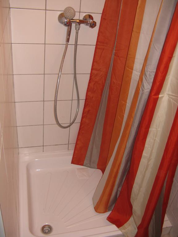 Karpati Motel บูดาเปสต์ ภายนอก รูปภาพ
